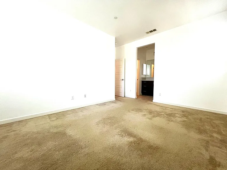 730 Brooklyn Dr — Photo 8
