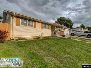 3711 Arroyo Dr, Casper, WY 82604