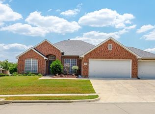 941 Hemlock Trl, Saginaw, TX 76131