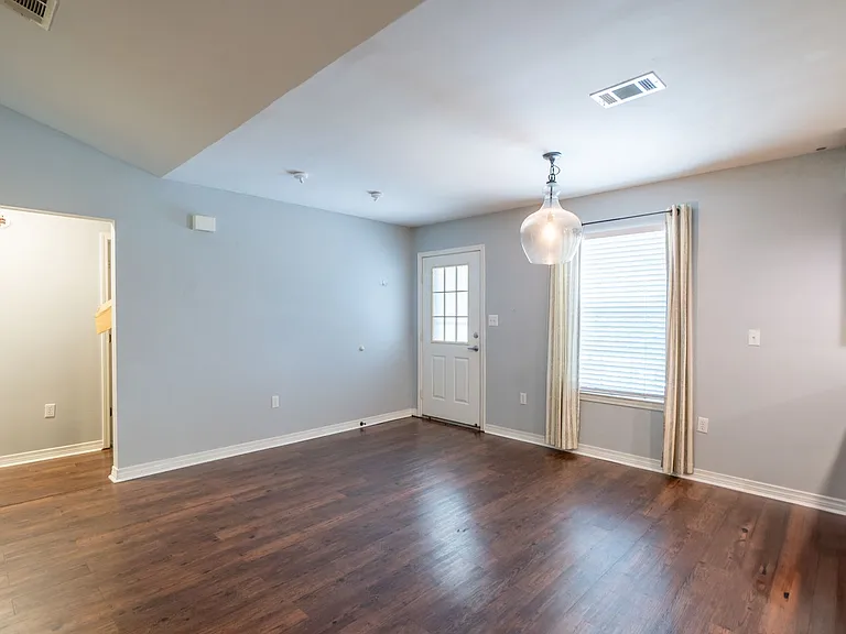 2823 Lake Silver Rd — Photo 7