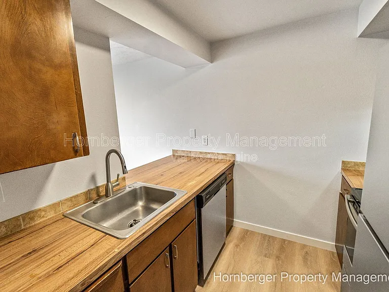 2807 E Boone Ave #3 — Photo 2