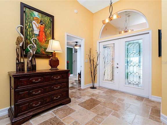 4th image of 352 Segovia Dr