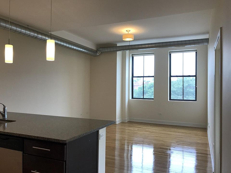 1st image of 2778 N Milwaukee Ave APT 302
