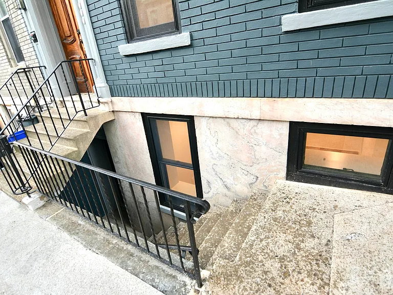 54 S 5th St #1 — Photo 12