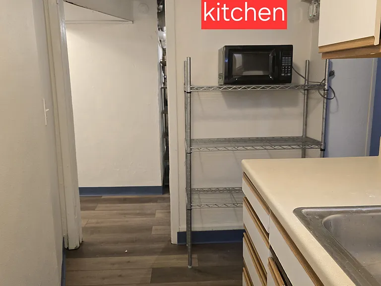 1343 Vine St #5 — Photo 18