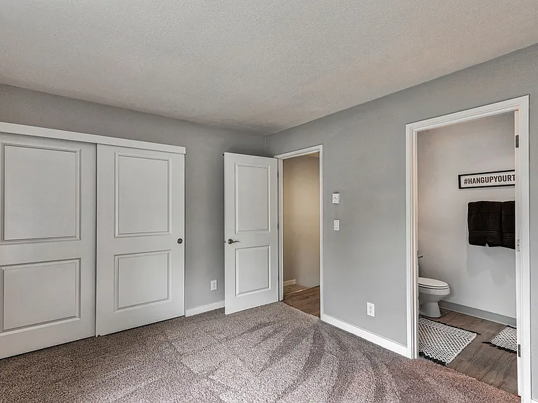 Sterling Pointe — Photo 27