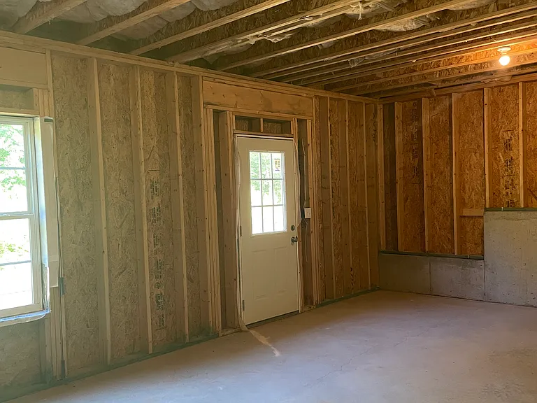 410 Katie Ln — Photo 31