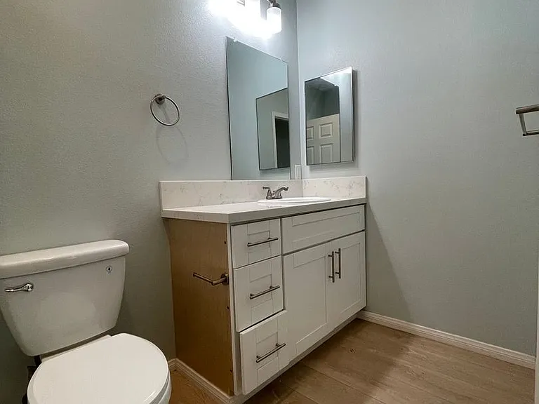 Modern Two Bedroom Two Bathroom Apartment in El Cajon! — Photo 16