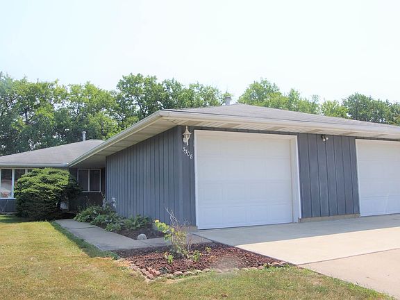 3rd image of 3306-3308 N Molleck Dr