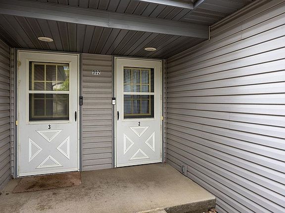 2nd image of 902 N Thompson Dr APT 2