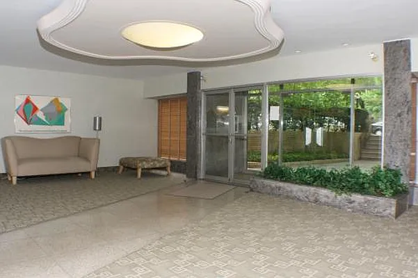 Sold by Fillmore | media 2
