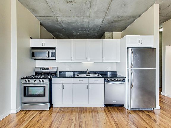 5th image of 1720 S Michigan Ave APT 1911