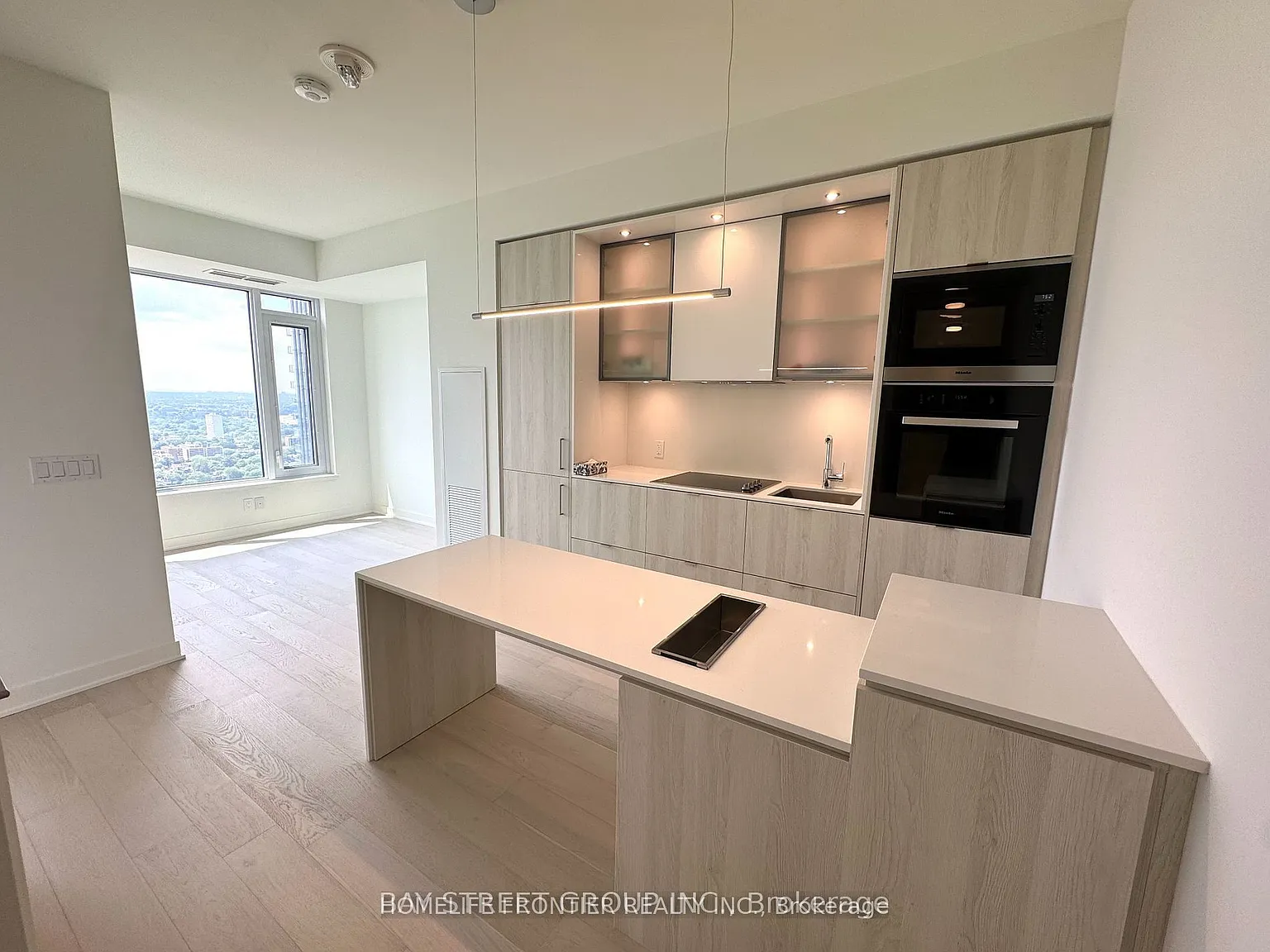 1 bed, $2,499 — Photo 2