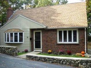 32 Oxford St, Melrose, MA 02176