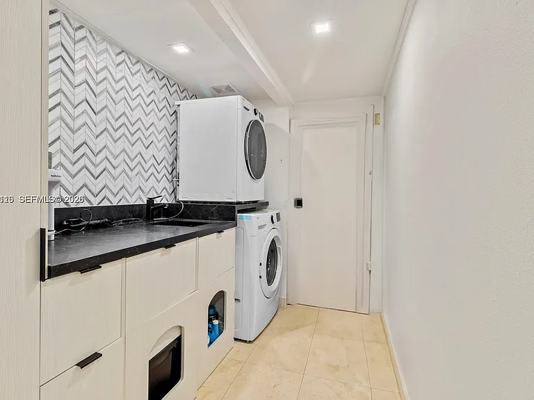 520 Brickell Key Dr #A307 — Photo 28