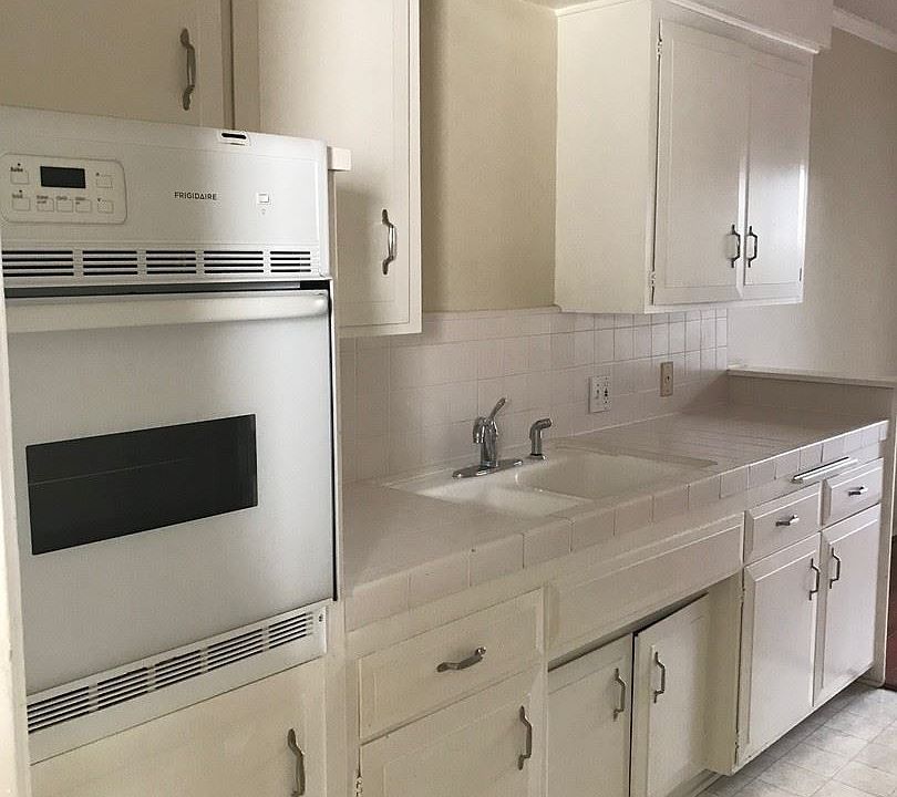 1st image of 484 Mariposa Ave APT C