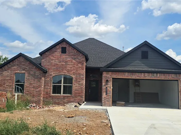 2311 N Zane St, Siloam Springs, AR 72761