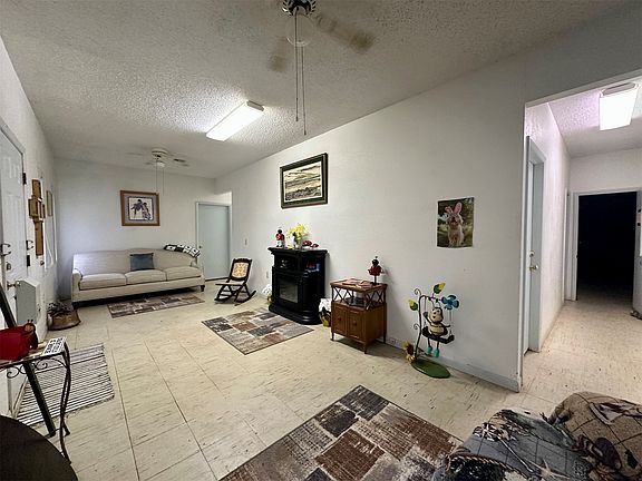 4th image of 4550 Enos Rd