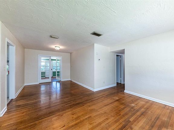 2nd image of 519 VERN DRIVE