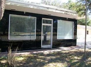 106 S Palm Ave, Howey In The Hills, FL 34737