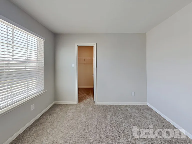 524 Yearwood Ln — Photo 15