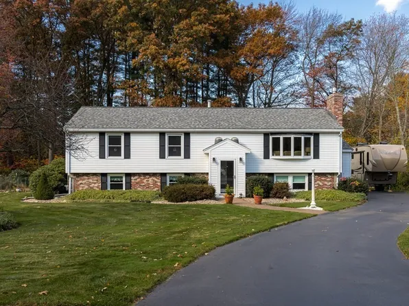 4 Oxbow Dr, Wilmington, MA 01887