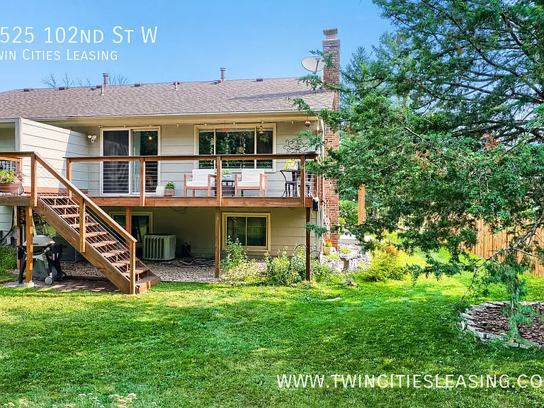 7525 W 102nd St — Photo 24