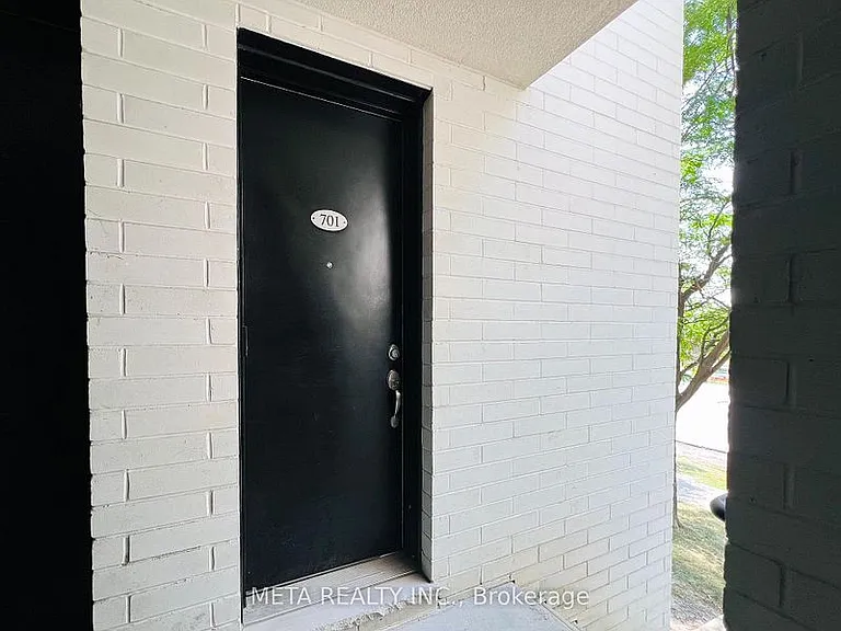 138 Widdicombe Hill Blvd #701 — Photo 7