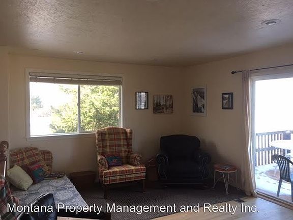 3rd image of 836 Ponderosa Dr