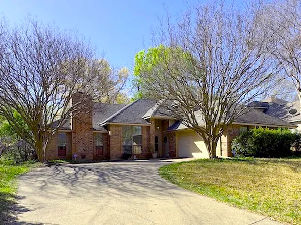 509 Missionary Rdg, Desoto, TX 75115