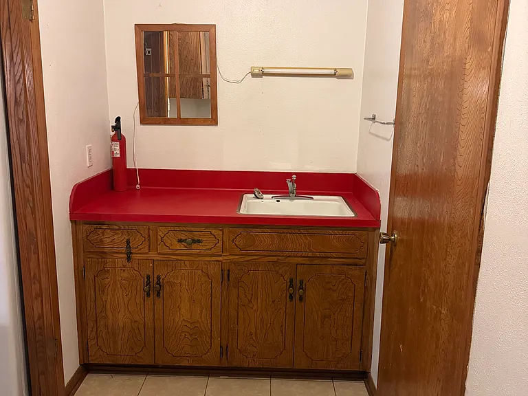607 Estes Dr — Photo 15
