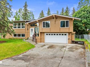 6369 Citadel Ln, Anchorage, AK 99504