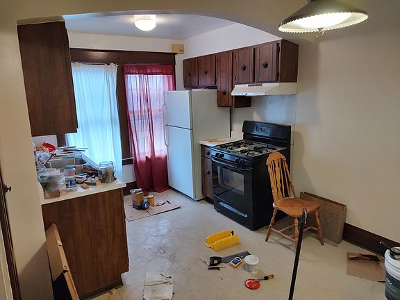 4th image of 352 Parkridge Ave #2
