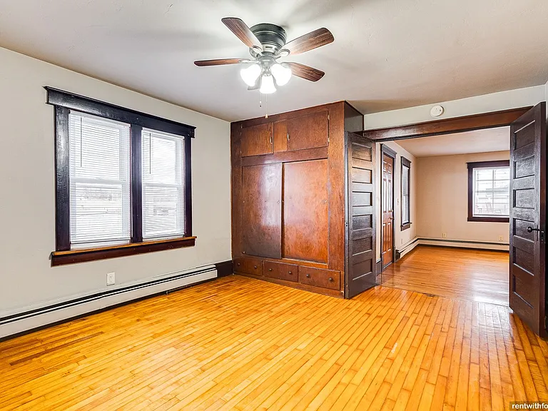 211 Oak St — Photo 19