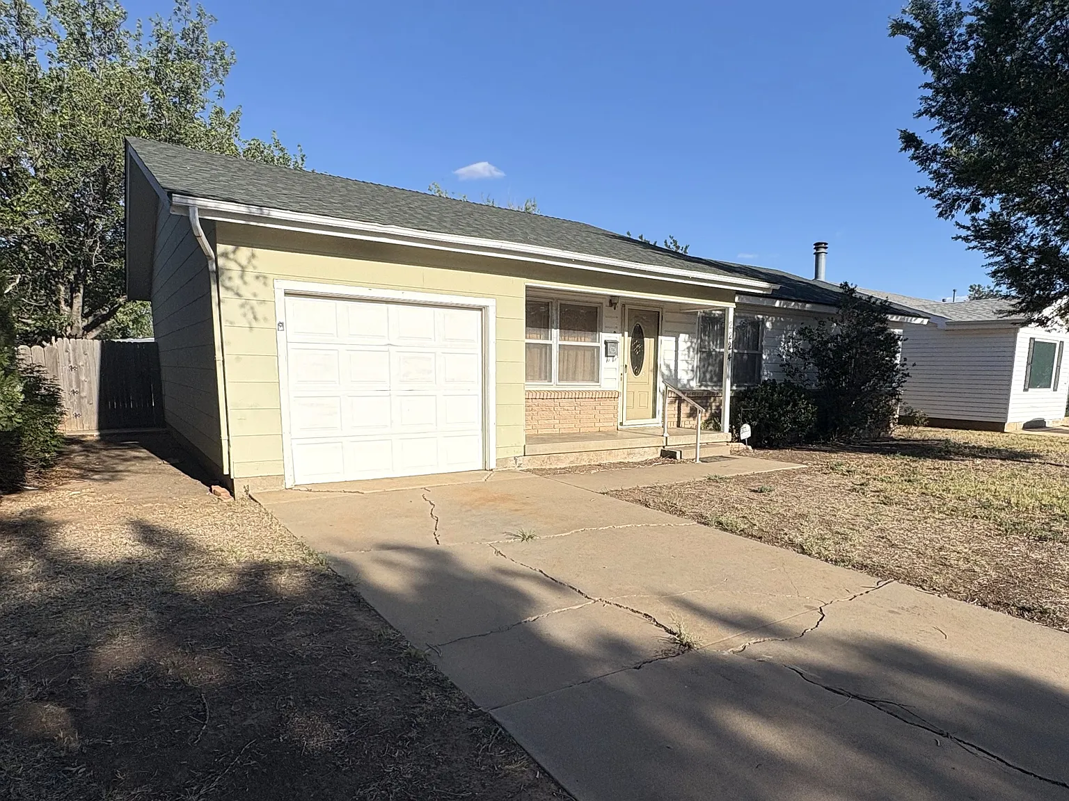 3 bed, 1448 sqft, $1,700 — Photo 3