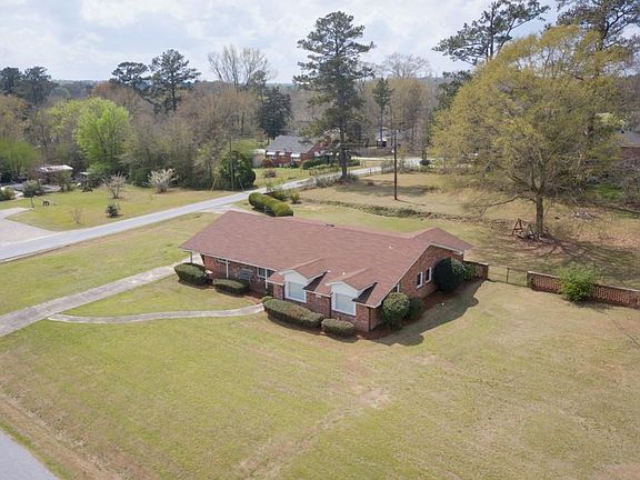 4th image of 3001 Kent Dr