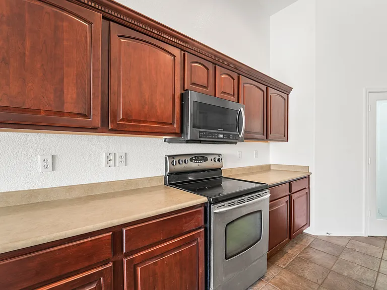2123 W Maldonado Rd — Photo 7