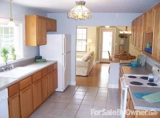 902 Ernst St, Cadillac, MI 49601