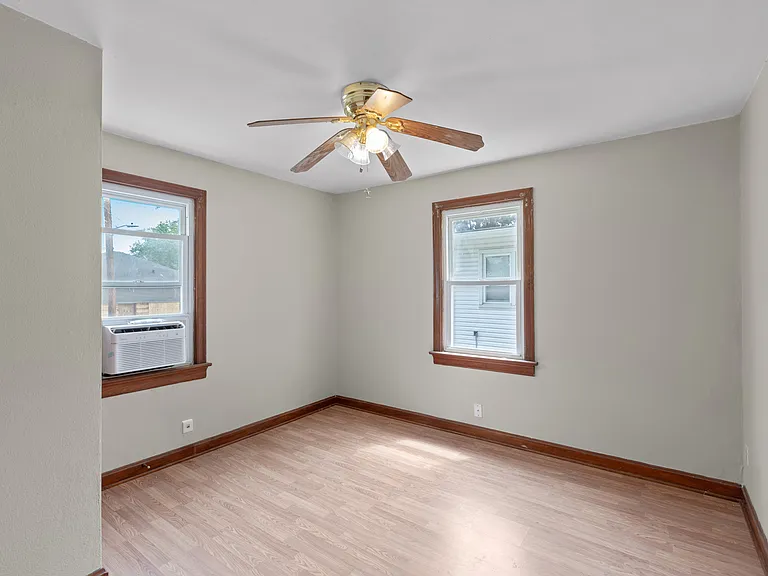 7007 Paisley Dr — Photo 9