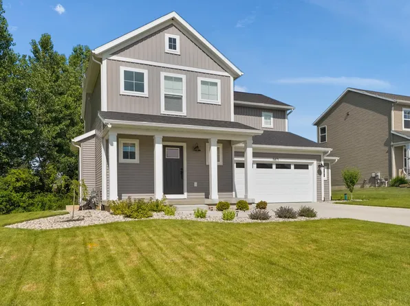 5871 Hemlock Dr, Grandville, MI 49418