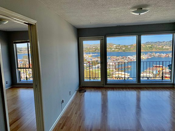 4th image of 1 Ebbtide Ave APT 13