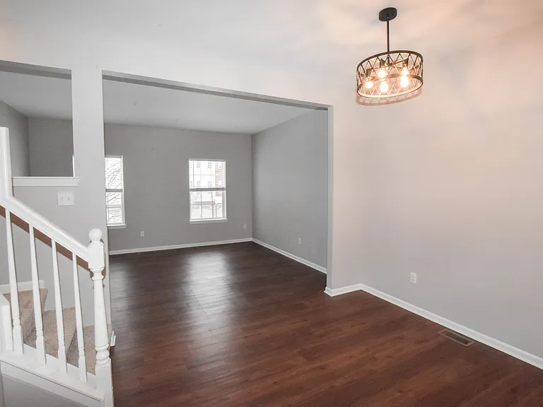 2210 Knotty Pine Trl — Photo 7