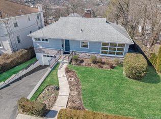 37 Berkshire Rd, Yonkers, NY 10710