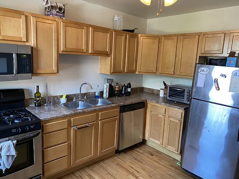 205 S Mathilda St #6 — Photo 8