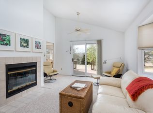 880 East St APT 400D, Lee, MA 01238