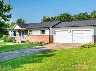 3160 Rondel Childres St, Hildebran, NC 28637