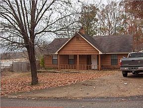 2nd image of 503 Walker Ln