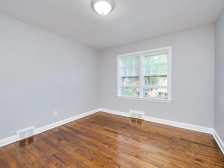 1545 Schuylkill Ave — Photo 7