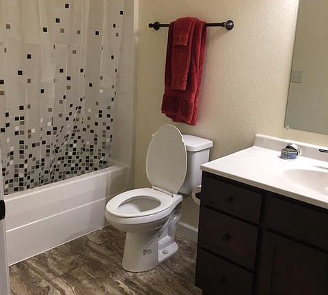 4th image of 410 N Division St APT C