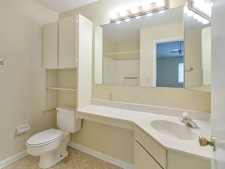 123 Turtle Creek Rd #11 — Photo 11